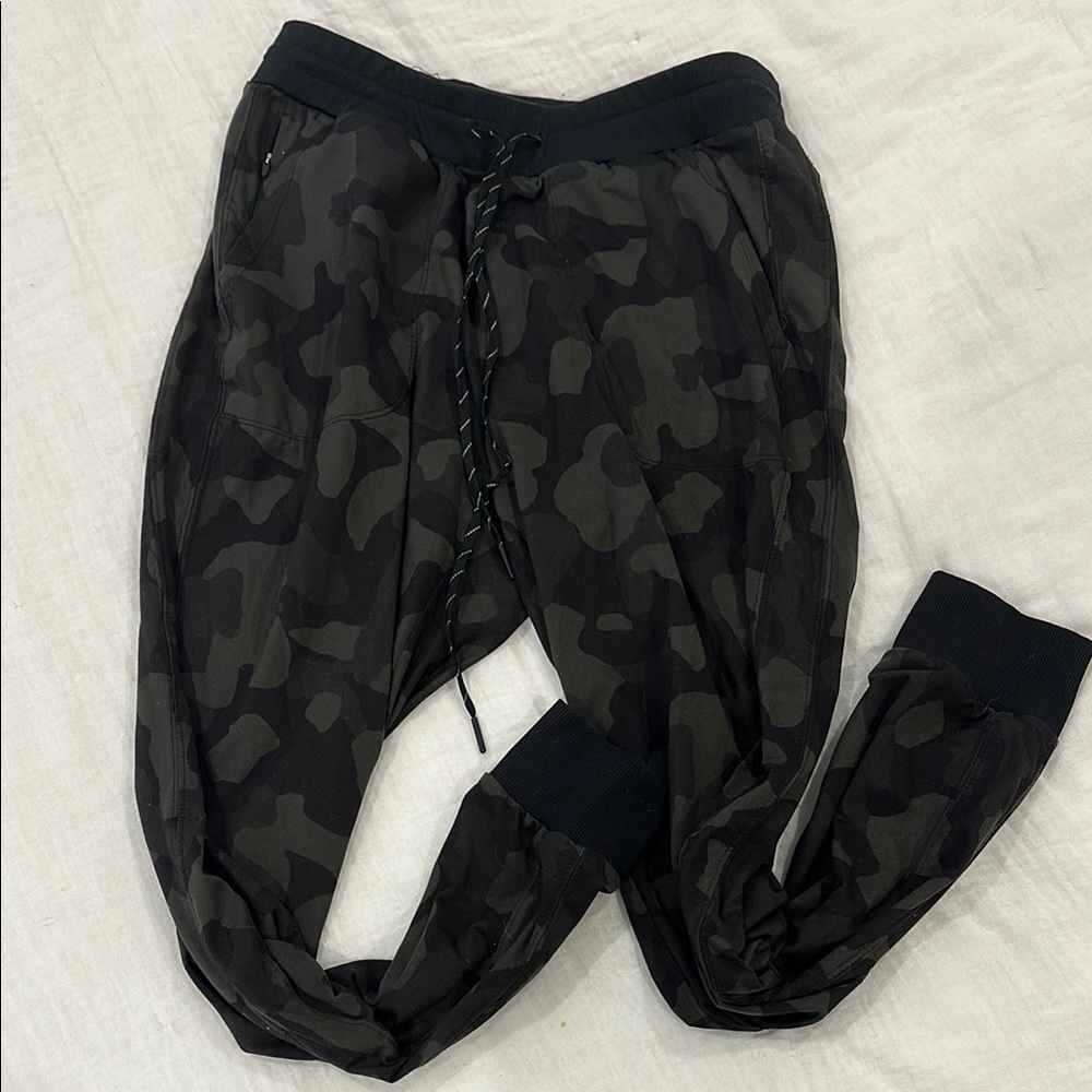 Zella Live In Camo Joggers